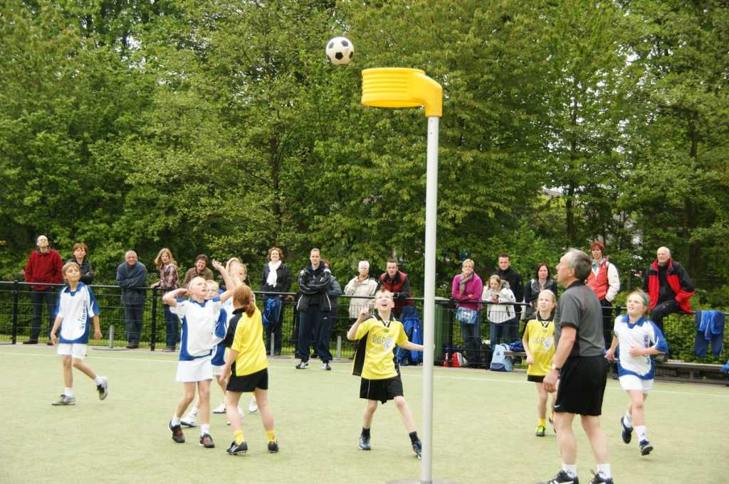 Korfbal E2  8 mei 2010 -12.JPG